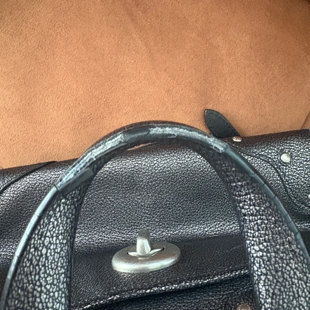 Metallic silver coach small Handbag - Picture 4 of 7